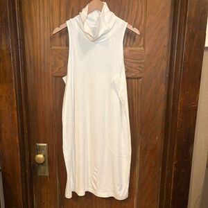 ANTHROPOLOGIE Akemi + Kin White MockNeck Sleeveless Tunic Shift Dress Size M NWT
